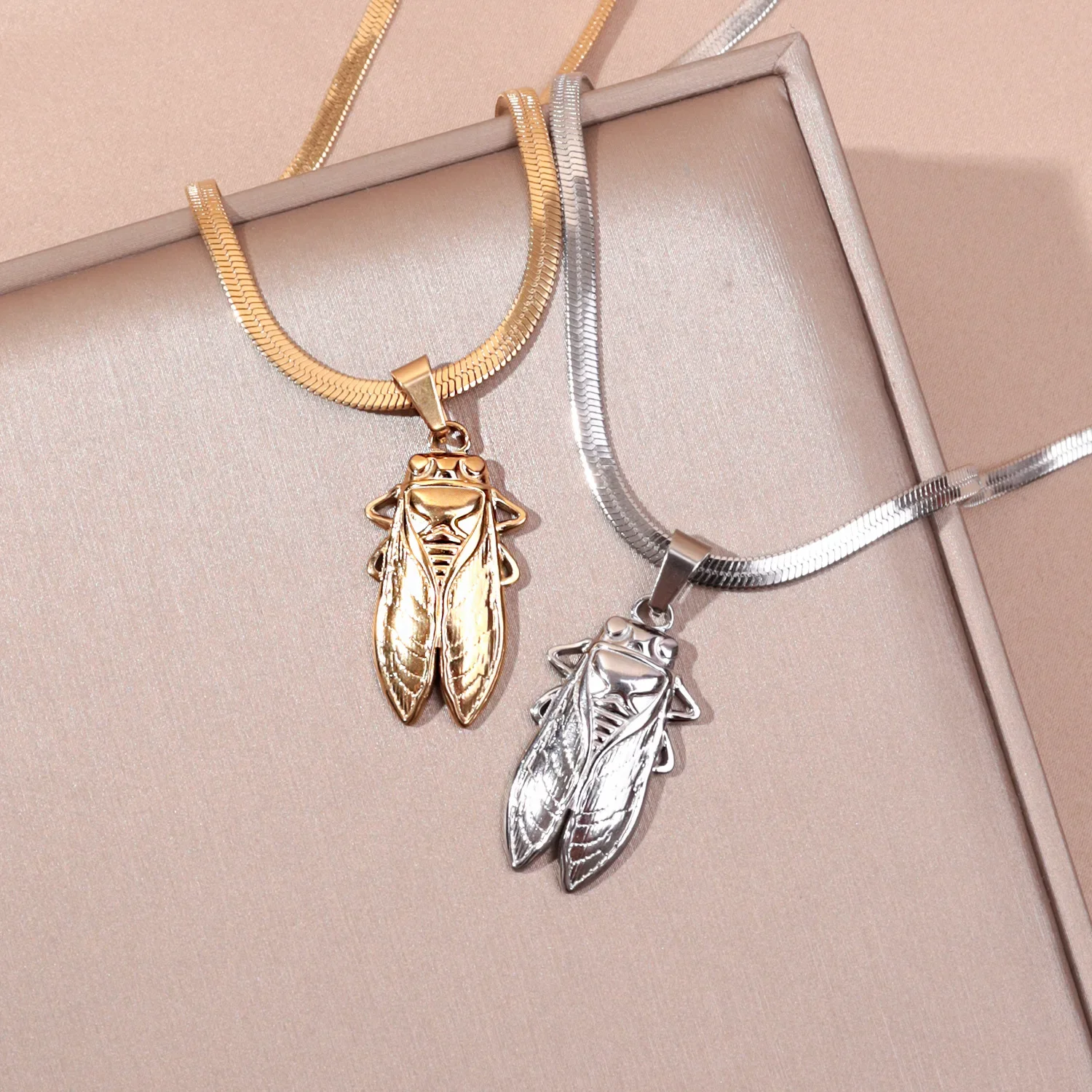 Vintage Fashion Bug - Stainless Steel Cicada besar antik warna