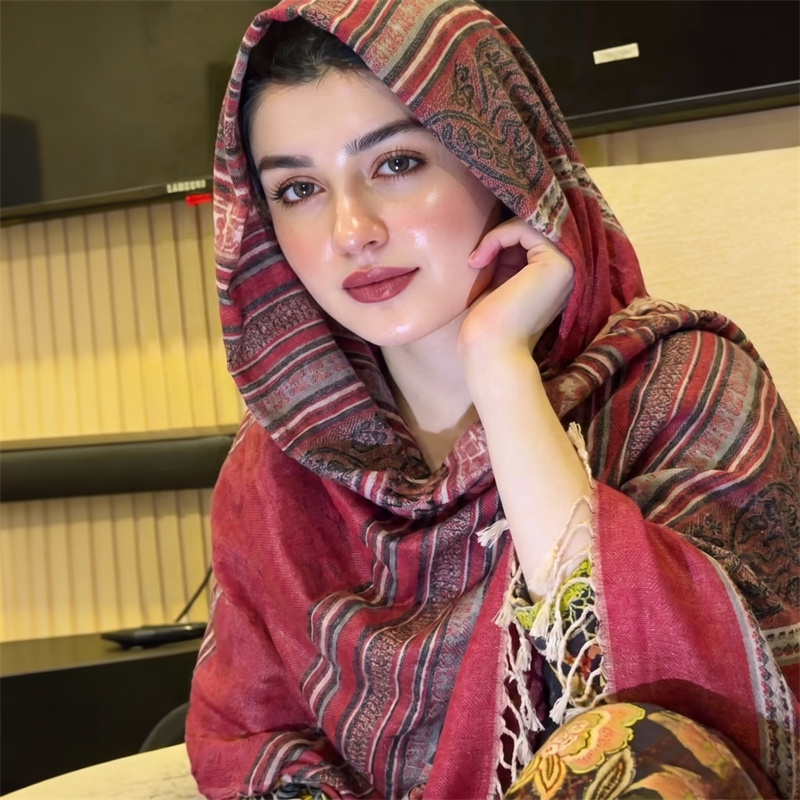 Hijab Cetak Paisley Vintage, K - Vintage Fashion Women ulasan dan harga
