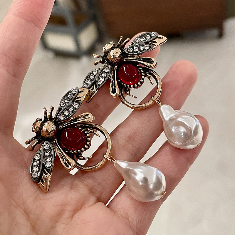 Anting Menjuntai Serangga Sera - Vintage Fashion Bug ulasan dan harga